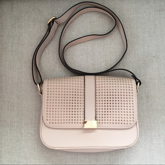 Banana Republic Handbags - Banana Republic Pale Pink Crossbody